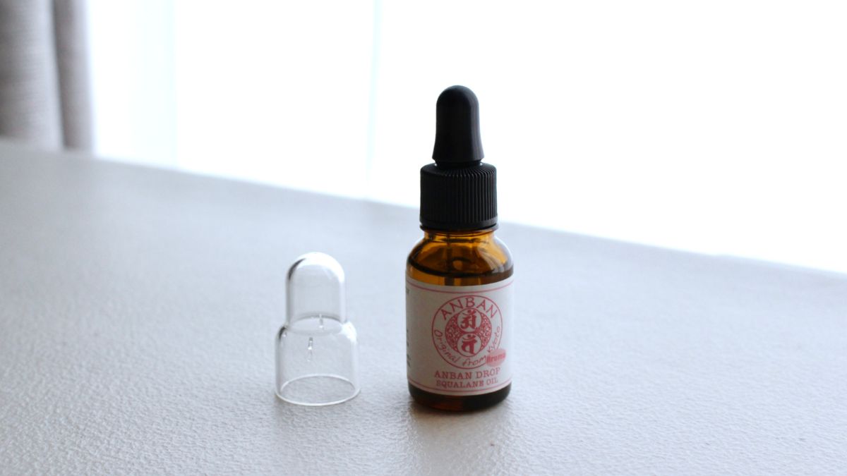 Squalane oil for skin moisturizing, hair care and nail care ｜Made in