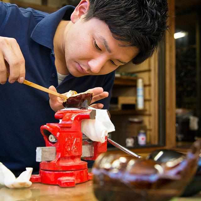 [Sake Bottle & Cup Set] Kokemusu "Mossy" Sake Wooden Sake Set 3 ชิ้น | Wajima Lacquerware