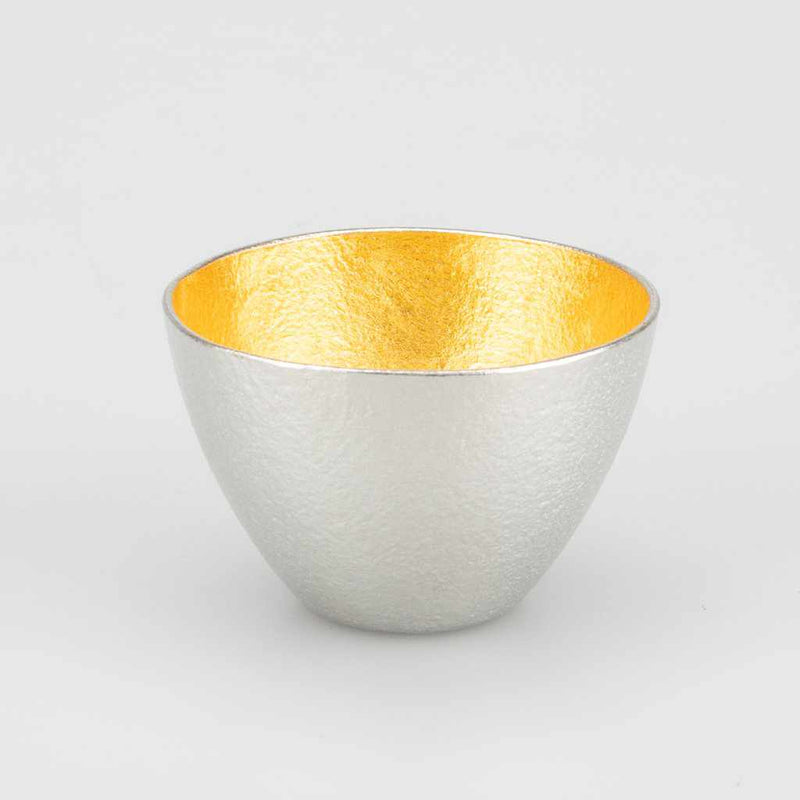 [ขวดสาเก] Katakuchi Pitcher & Guinomi Cups Tin / Gold Leaf Set (พร้อมกล่อง Paulownia) | Takaoka Bronze Casting