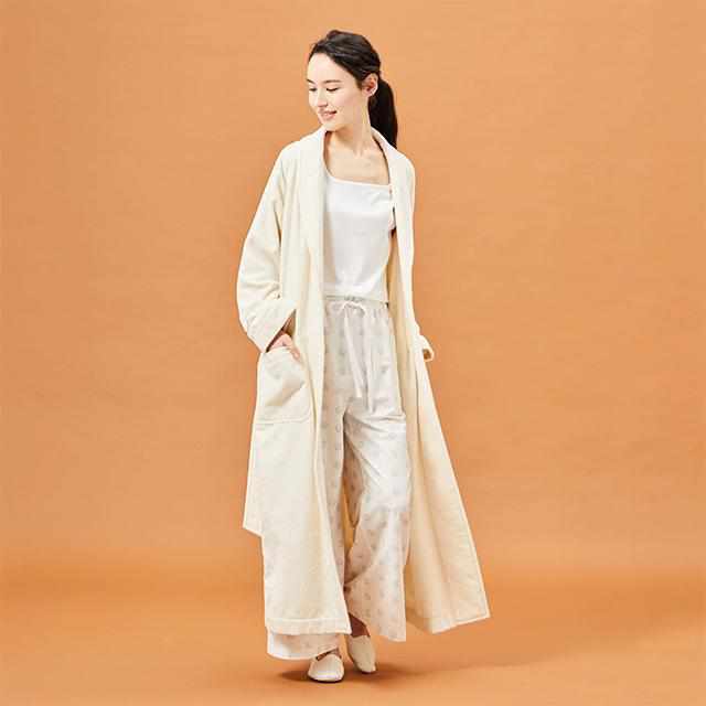 [ชุดห้องพัก] Cashmere สีขาวชุดราตรี | Foo Tokyo | การเย็บผ้า