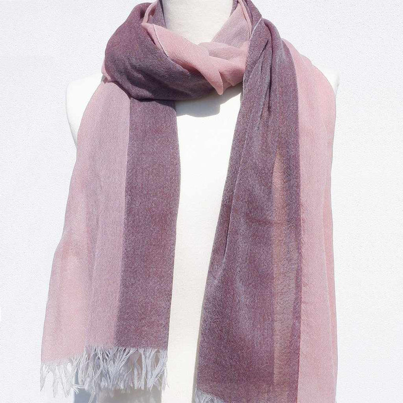 [圍巾]停滯卡薩內魯塞特顏色 （蒼白粉紅色 X 魯塞特布朗） |岡奈紡織