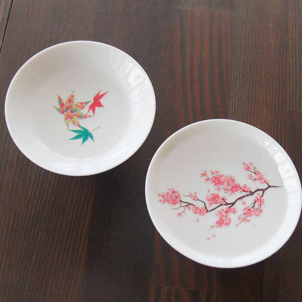 [Sake Cup] Sakura & Autumn ออกจากเวทมนตร์ (สีขาว) 2 ชิ้น | Mino Wares | Marumo Takagi