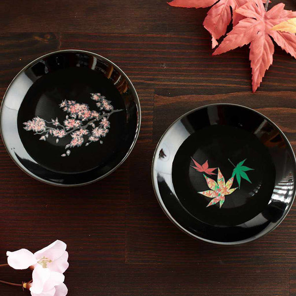 [Sake Cup] Sakura & Autumn ออกจากเวทมนตร์ (สีดำ) 2 ชิ้น | Mino Wares | Marumo Takagi