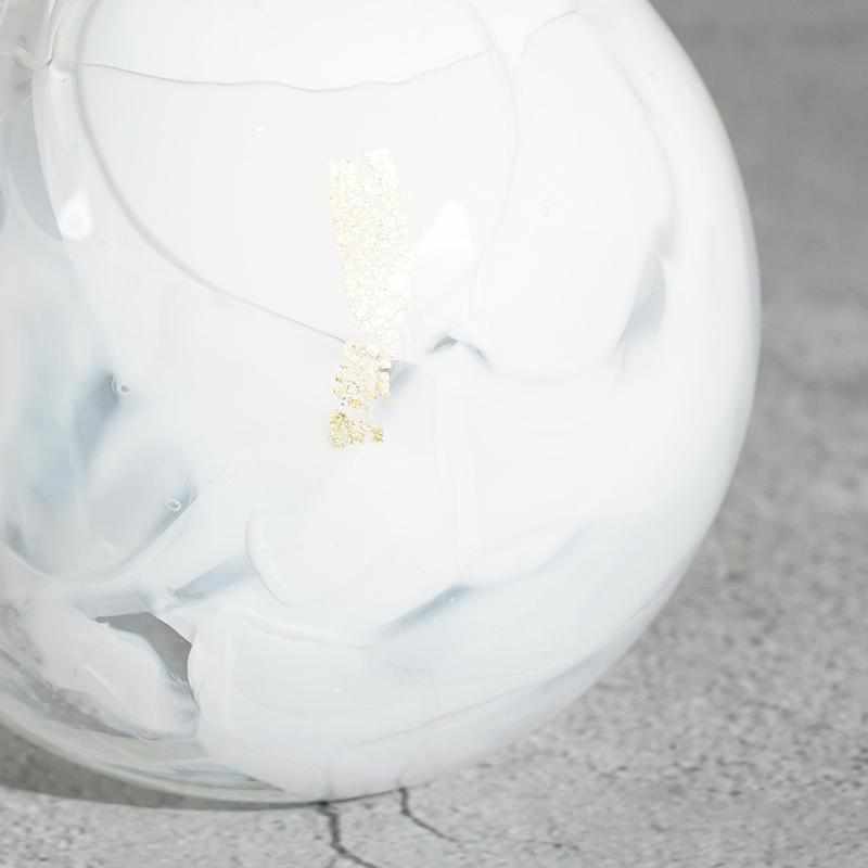 [VASE] COCOCHI WHITE | GLASS STUDIO IZUMO | BLOWN GLASS (2 weeks production after order)