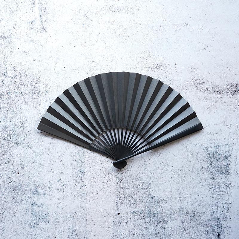 [แฟนมือ] Hakuzu Spirit Black Bamboo 7 Sun | Kyoto Folding Fans | Yasuto Yonehara