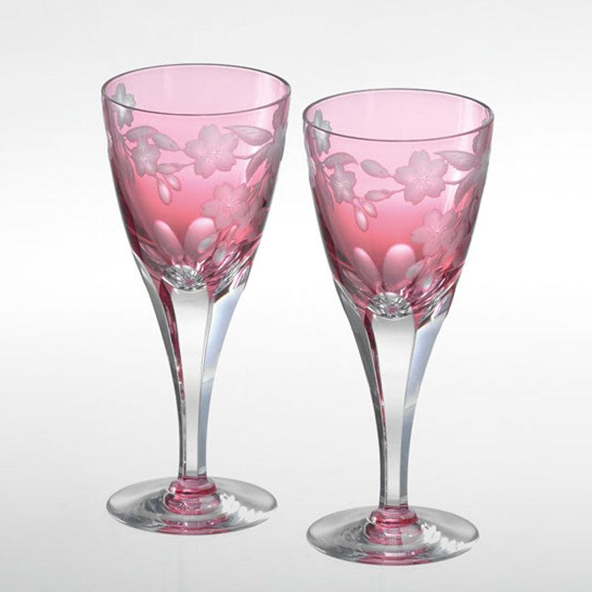 [GLASS] PAIR OF WINE GLASSES CHERRY GRAVURE SCULPTURE KAGAMI CRYST