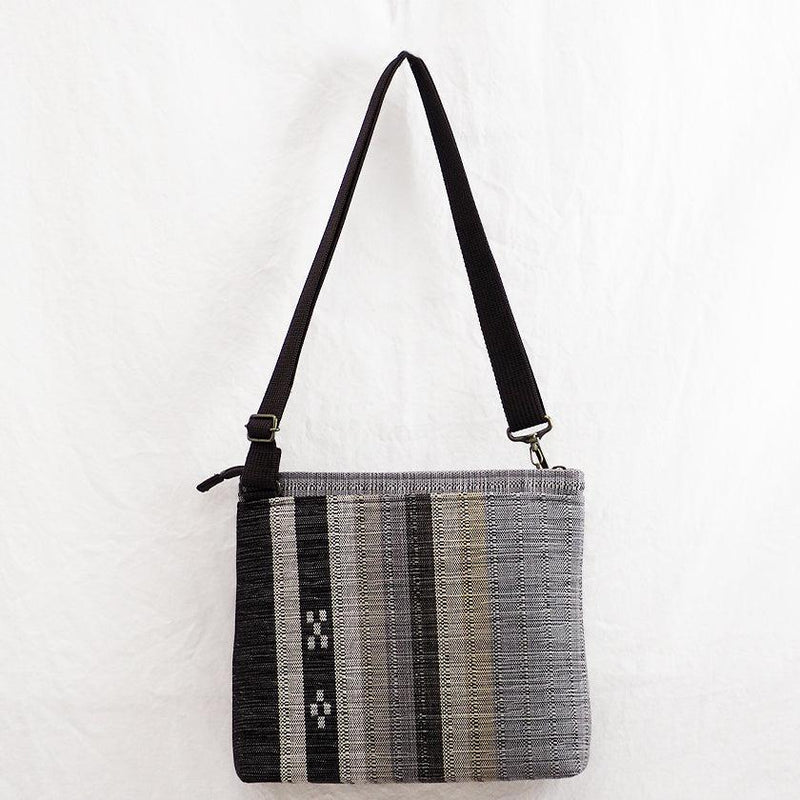[袋] Ayapani（灰褐色）| Azamiya | Yaeyama Minsaa（紡織品）