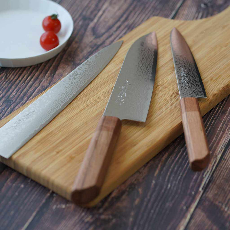 [Kitchen (Chef) Knife] คาร์บอนสแตนเลสสูง intercutting ดาบเนื้อดามสและดดาบ 240 มม. โอ๊ครูปแบบแปดเหลี่ยม- kakishibu เสร็จสิ้น- | Sakai Forged Blades | Yamawaki Cutlery