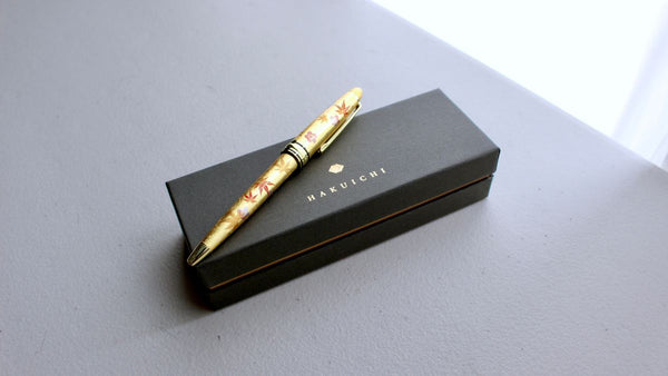Ballpoint pen with beautiful gold leaf shine (Spring and Autumn Sink)