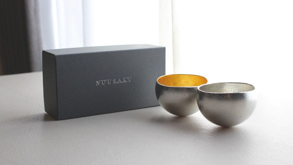 Enjoy the gentle swaying! Sake cup set that can also be used as a vessel