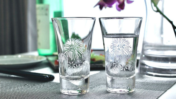 Perfect for summer! A set of glasses to enjoy a glass of wine while watching fireworks!
