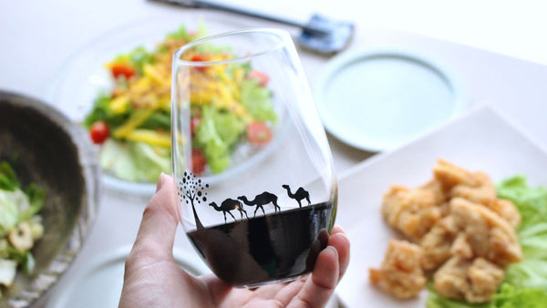 Stylish glasses to enjoy scenes from around the world (Savannah Camel)