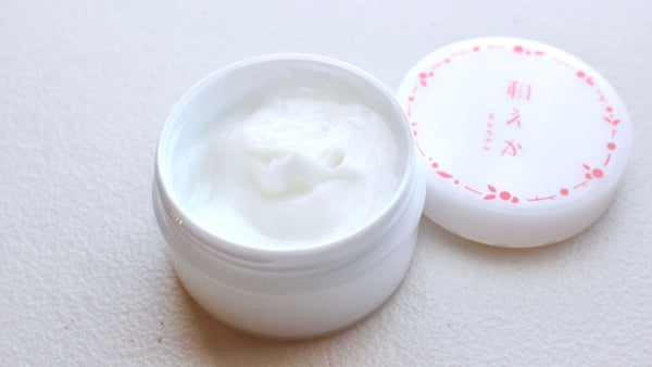 All-in-one cream containing Japanese and Chinese fermentation extracts