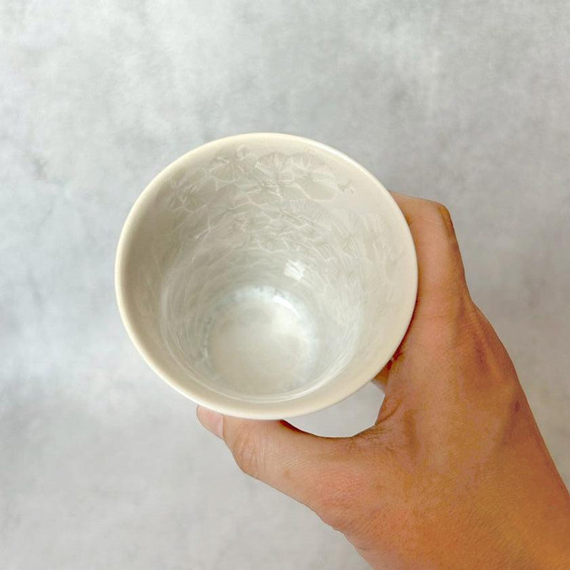 [แก้ว (ถ้วย)] ดอกไม้คริสตัล (พื้นหลังสีขาวสีน้ำเงิน) ถ้วยฟรี (ชุด 2 ชิ้น) | Touan | สินค้า Kyoto-Kiyomizu