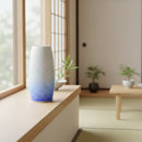 [VASE] FLOWER CRYSTAL (BLUE ON A WHITE BACKGROUND) VASE | TOUAN | KYOTO-KIYOMIZU WARES｜使用イメージ（演出・室内設置）※手作りのため色・風合いは一点ごとに異なります