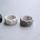 [อุปกรณ์เสริม] Saskia Diez Drake Ring No.1 (สีเงินสีเทา) | 2016/ | Imari-Arita Wares