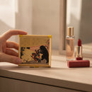 [MIRROR] HAKU MEIGA COMPACT-MIRROR | KANAZAWA GOLD LEAF | HAKUICHI｜使用イメージ（演出・手持ち）※手作りのため色・風合いは一点ごとに異なります