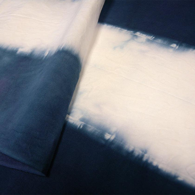 [TOWELS] LOG SQUEEZE BLUR DYED TOWEL (DEEP SEA) WITH PAPER BOX | KYOTO KANOKO SHIBORI| YOAKE