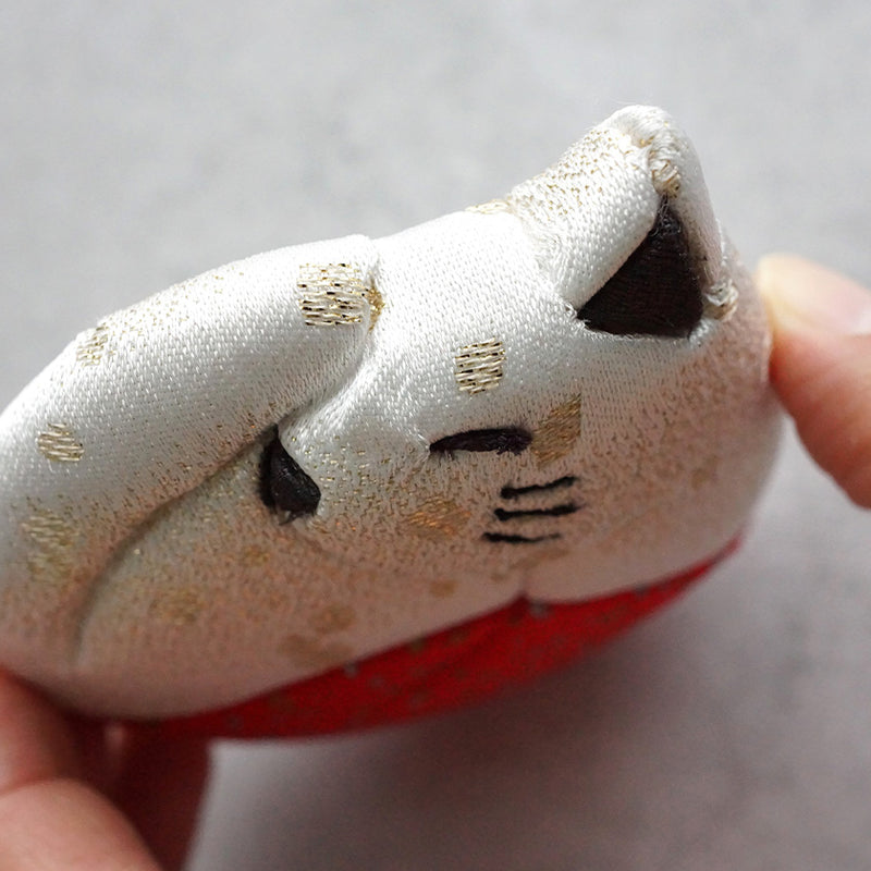 [MIRROR] ROUND CAT (HAND SIZE) | EDO ART DOLLS | KAKINUMA DOLLS