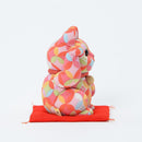 [BECKONING (LUCKY) CAT] POP CLOISONNE CREST (RED) | EDO ART DOLLS | KAKINUMA DOLLS