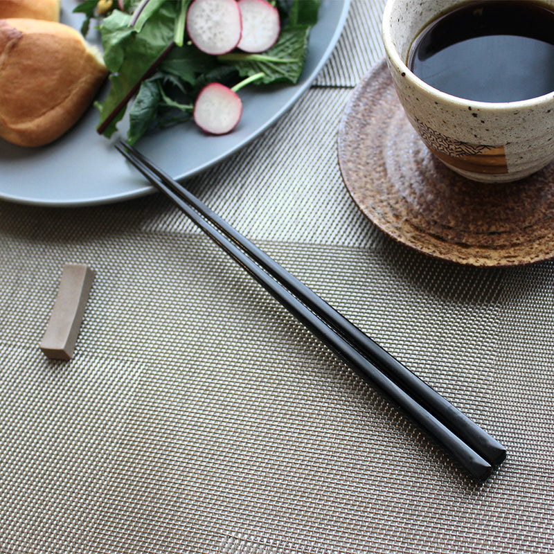 [Chopsticks] Pair Kokutan Square กับ Chopstick Rest (21.5, 23.0 ซม.) | Hashikura Matsukan | Wakasa Lacquerware