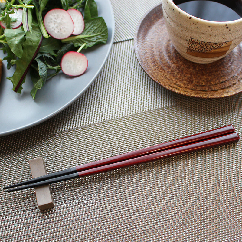 [CHOPSTICKS] PAIR KOKUTAN SQUARE WITH CHOPSTICK REST (21.5, 23.0cm) | HASHIKURA MATSUKAN | WAKASA LACQUERWARE