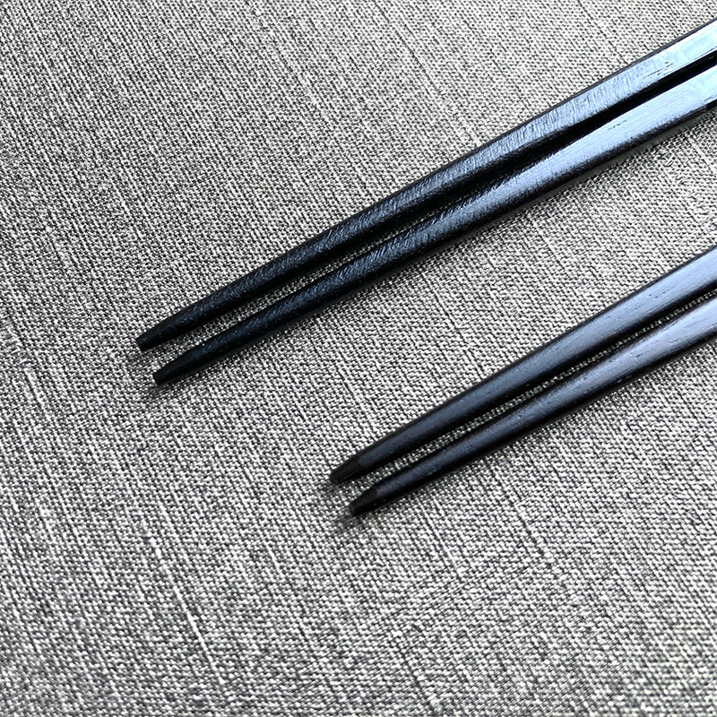 [Chopsticks] Pair Kokutan Square กับ Chopstick Rest (21.5, 23.0 ซม.) | Hashikura Matsukan | Wakasa Lacquerware