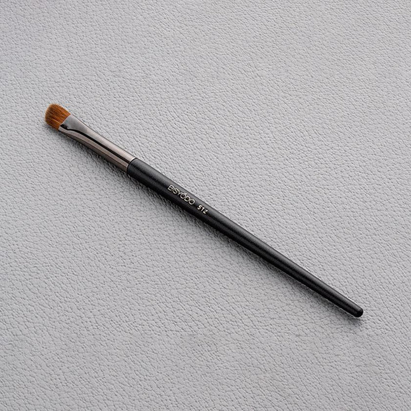[MAKEUP BRUSH] SHIORI LIP BRUSH (LONG POINT) | MAKEUP BRUSH CRAFT | UYODA BISYODO