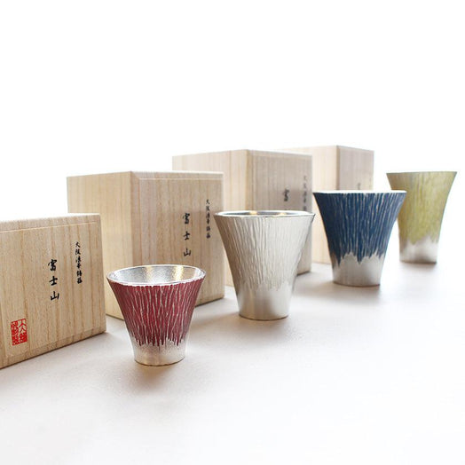 Mt. Fuji series size comparison: from front to back: sake cup, tumbler (S), (M), (L)