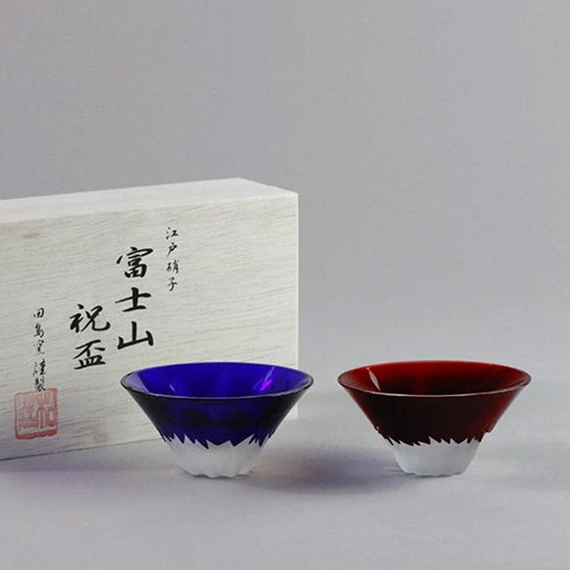 [GLASS] ENGRAVED GLASS BLUE RED FUJI CELEBRATION CUP (PAIR) IN A WOODEN BOX | EDO GLASS