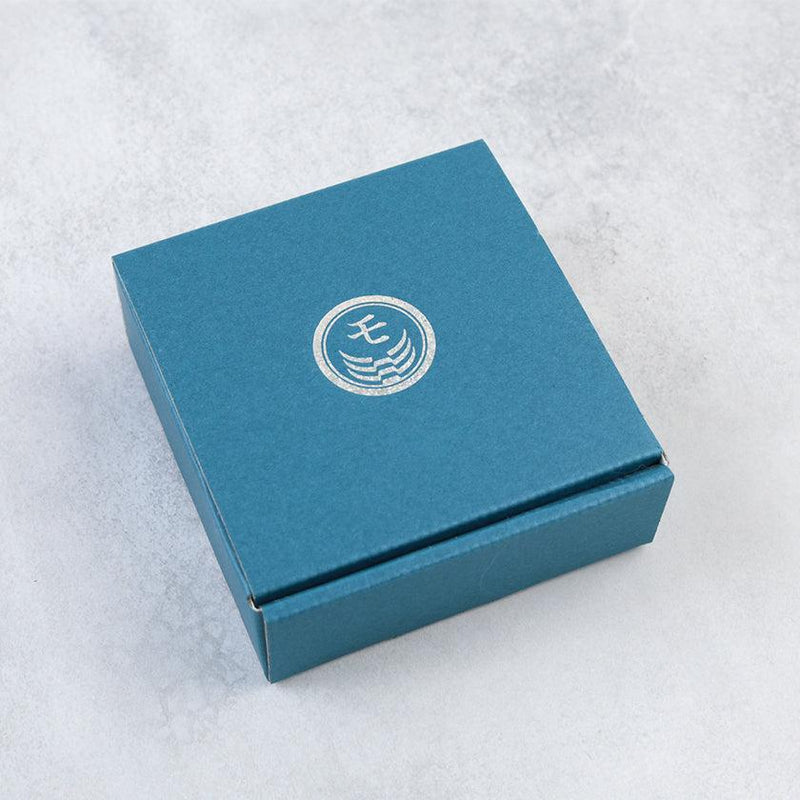 [清酒杯] Nanten（黑色）|顏色與設計變更| Mino Wares |馬魯莫·高吉（Marumo Takagi）