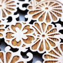 [코스터] 국화가있는 벚꽃 | 인쇄 및 Kyo-Yuzen 조각 | 산사이 스튜디오