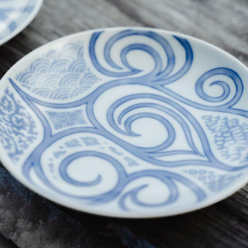 [PLATE] BLUE AND WHITE DYED PLATE Erika Katsuya | AINU CRAFTS | CIKARPE AKAN