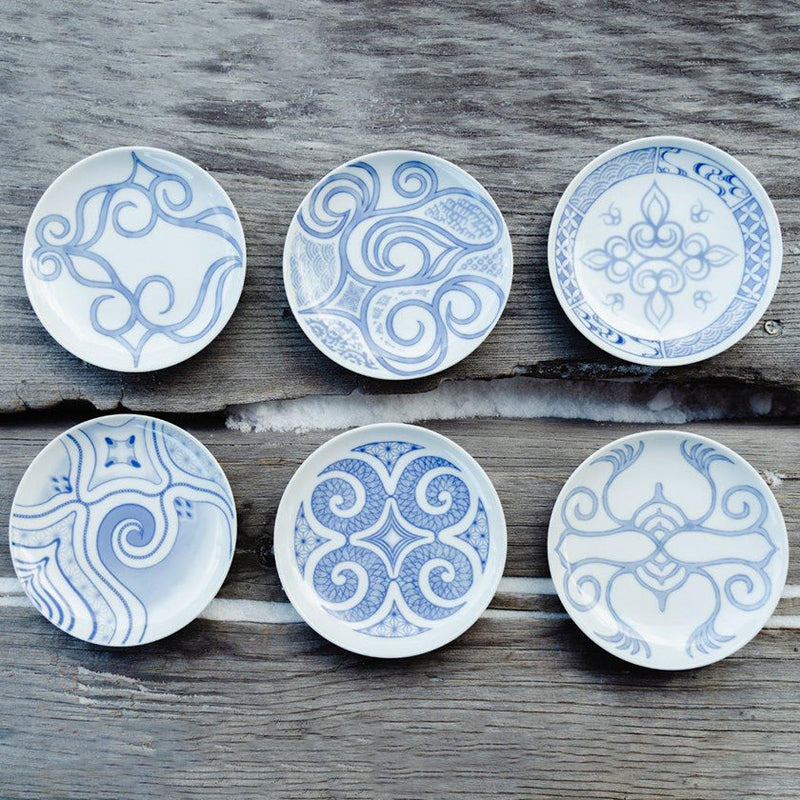 [PLATE] BLUE AND WHITE DYED PLATE Erika Katsuya | AINU CRAFTS | CIKARPE AKAN