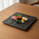 [PLATE] AKITA CEDAR PLATE – BLACK URUSHI LACQUER FINISH | WOODWORK | KOBO MOKU｜使用イメージ（演出・料理盛付）※手作りのため色・風合いは一点ごとに異なります