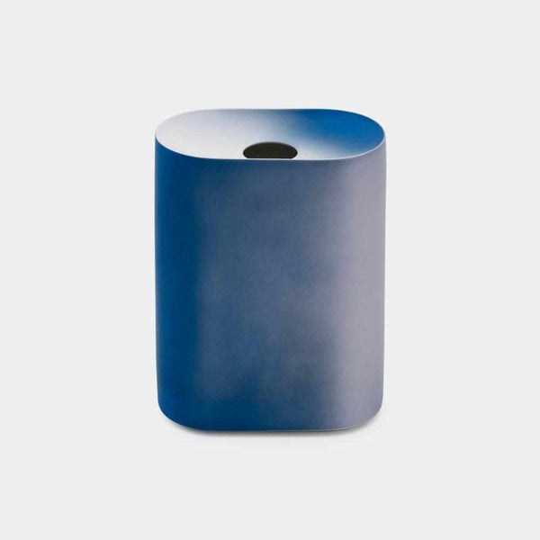 [ Vase] 2016/ Kueng Caputo Vase M （Blue） | Imari-Arita Wares