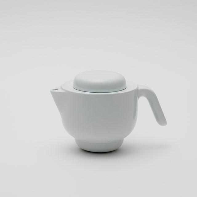 [JAPANESE TEA CUP] PAULINE DELTOUR TEAPOT (WHITE) | 2016/ | IMARI-ARITA WARES