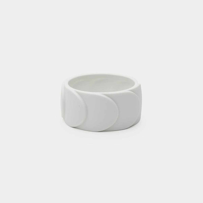 [อุปกรณ์เสริม] Saskia Diez Bracelet Drake Cuff No2 (White Matte) | 2016/ | Imari-Arita Wares