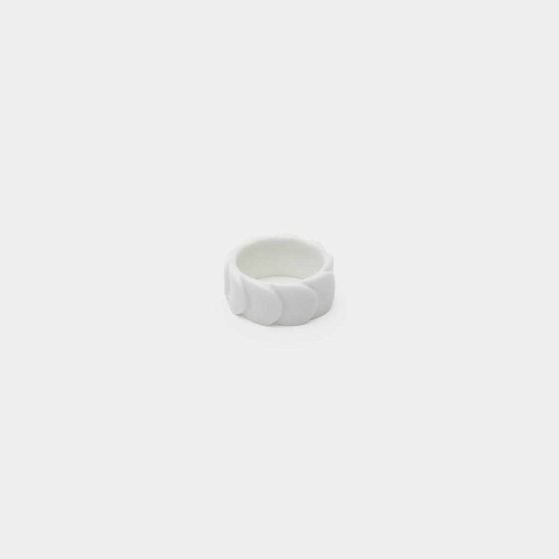 [อุปกรณ์เสริม] Saskia Diez Drake Ring No.1 (สีขาว) | 2016/ | Imari-Arita Wares