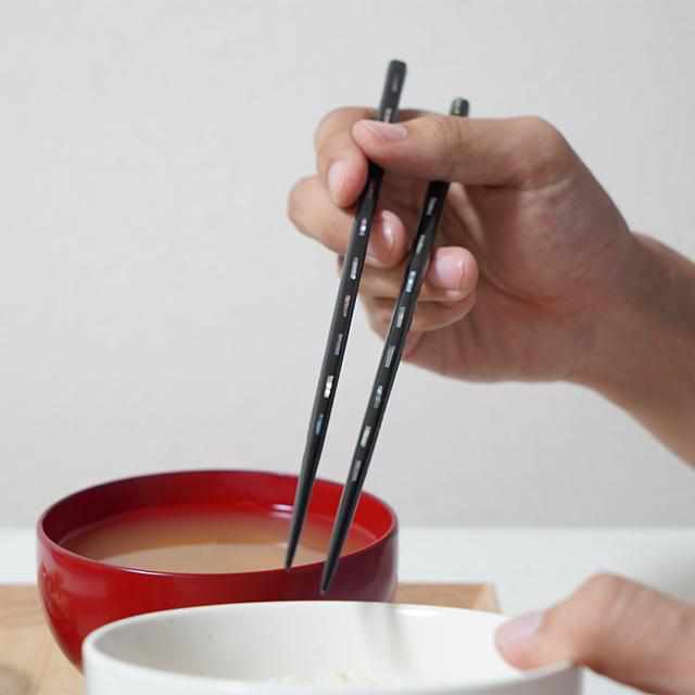 [Chopsticks] หอย Kiriko ในกล่อง Paulownia 23.0 ซม. | Hashikura Matsukan | Wakasa Lacquerware