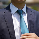 [領帶]淺灰色綠色Miyavi 33 Momme絲綢緞面| Gunnai紡織品|富士櫻花