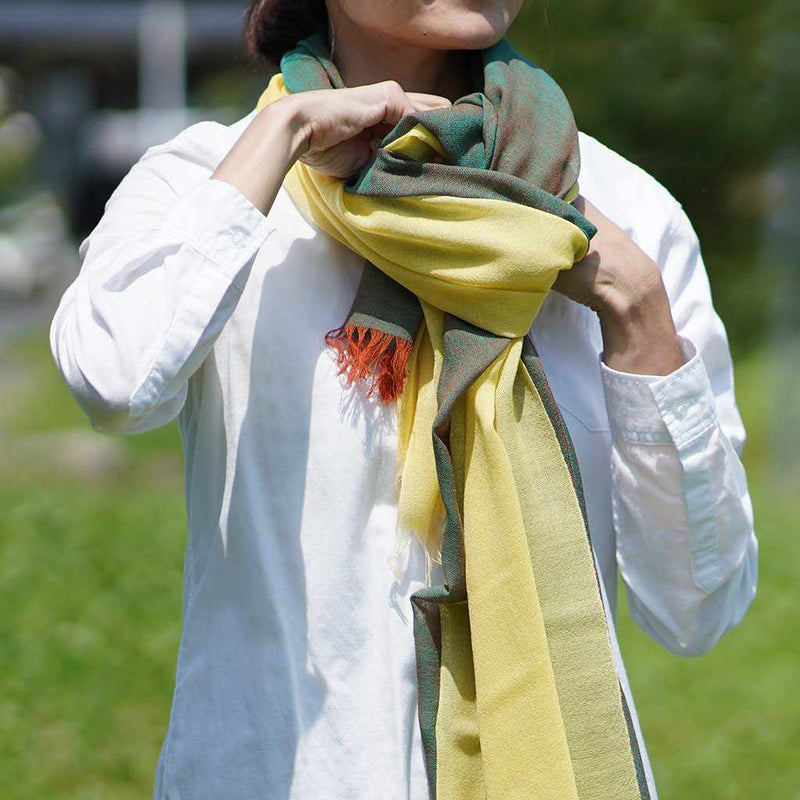 [SCARF] 마구간 KASANE JOROHANA (노란색 X 무지개 빛깔의 녹색) | Gunnai 섬유