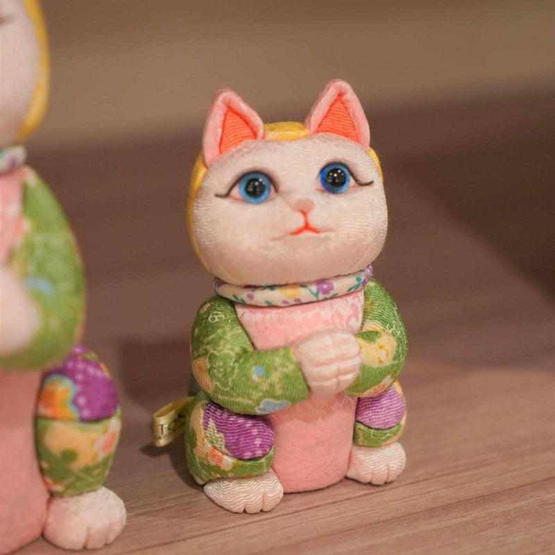[Beckoning (Lucky) Cat] Maneki Neko, Wish to the Star (Crepe MultiColor) | Edo Art Dolls | ตุ๊กตา Kakinuma