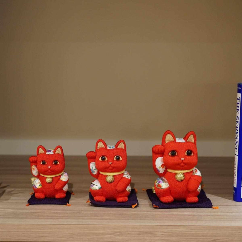 [Beckoning (Lucky) Cat] Maneki Neko, Feng Shui (สีแดง) Life Force ไม่มีความเจ็บป่วย | Edo Art Dolls | ตุ๊กตา Kakinuma