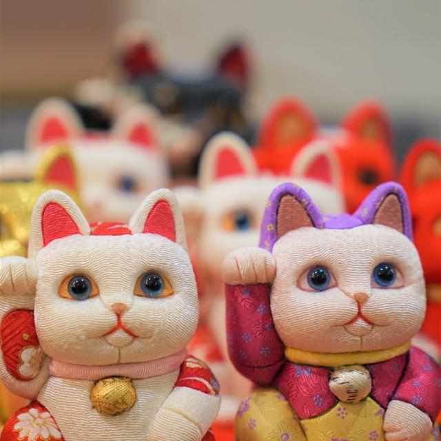 [Beckoning (Lucky) Cat] Maneki Neko, Glow | Edo Art Dolls | ตุ๊กตา Kakinuma
