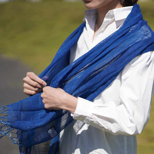 [圍巾]用天然靛藍手工染色（3次染色）|靛藍染色