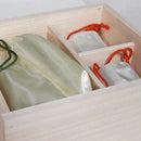 [SAKE BOTTLE & CUP SET] KOKEMUSU "MOSSY" WOODEN SAKE SET 3-PIECES | WAJIMA LACQUERWARE