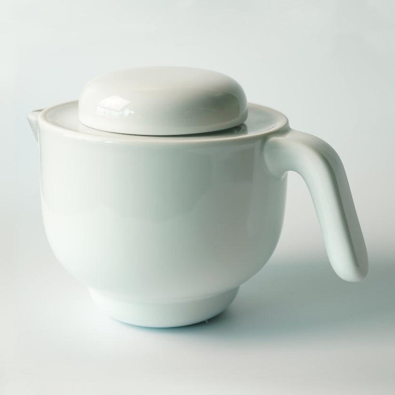 [JAPANESE TEA CUP] PAULINE DELTOUR TEAPOT (WHITE) | 2016/ | IMARI-ARITA WARES