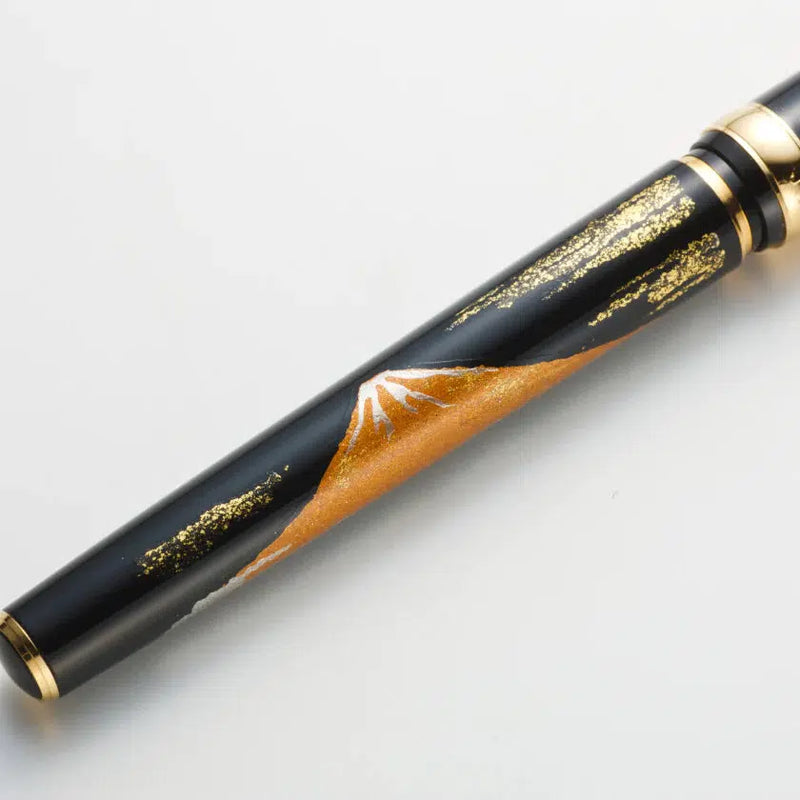 [ปากกาน้ำพุ] ฟูจิแดง (ขนาดกลาง) | Kanazawa Gold Leaf | ฮูคุอิจิ