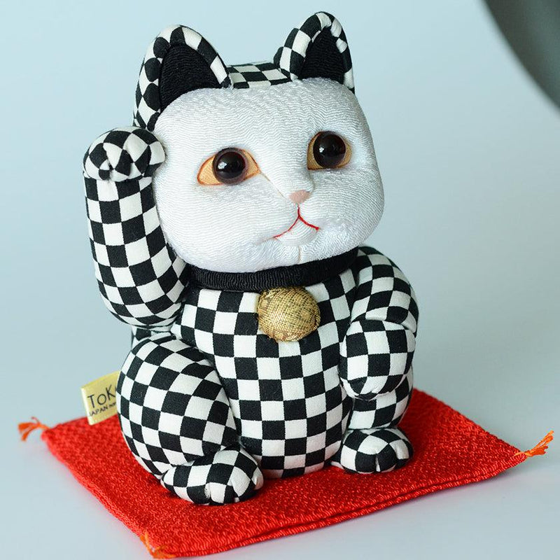 [Beckoning (Lucky) Cat] Maneki Neko Checkered Pattern Black (L) | ตุ๊กตาศิลปะเอโดะ